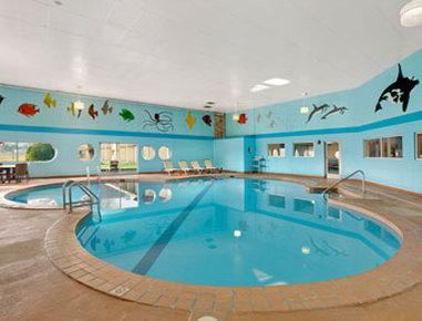 Days By Wyndham West Hotel Bloomington