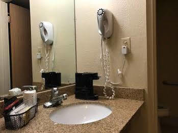 Days By Wyndham West Hotel 2*